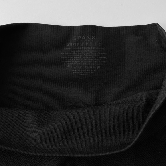 ❤️ SPANX look at me now Black Leggings H2 -H3 - Picture 4 of 7